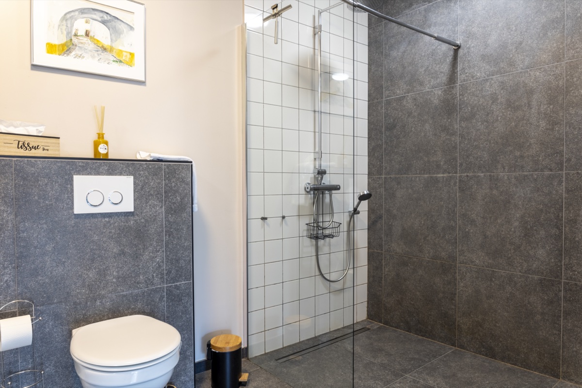 De Weidekamer - badkamer detail